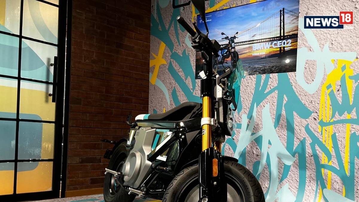 BMW CE 02 Electric Scooter Makes India Debut, Price Announcement In October