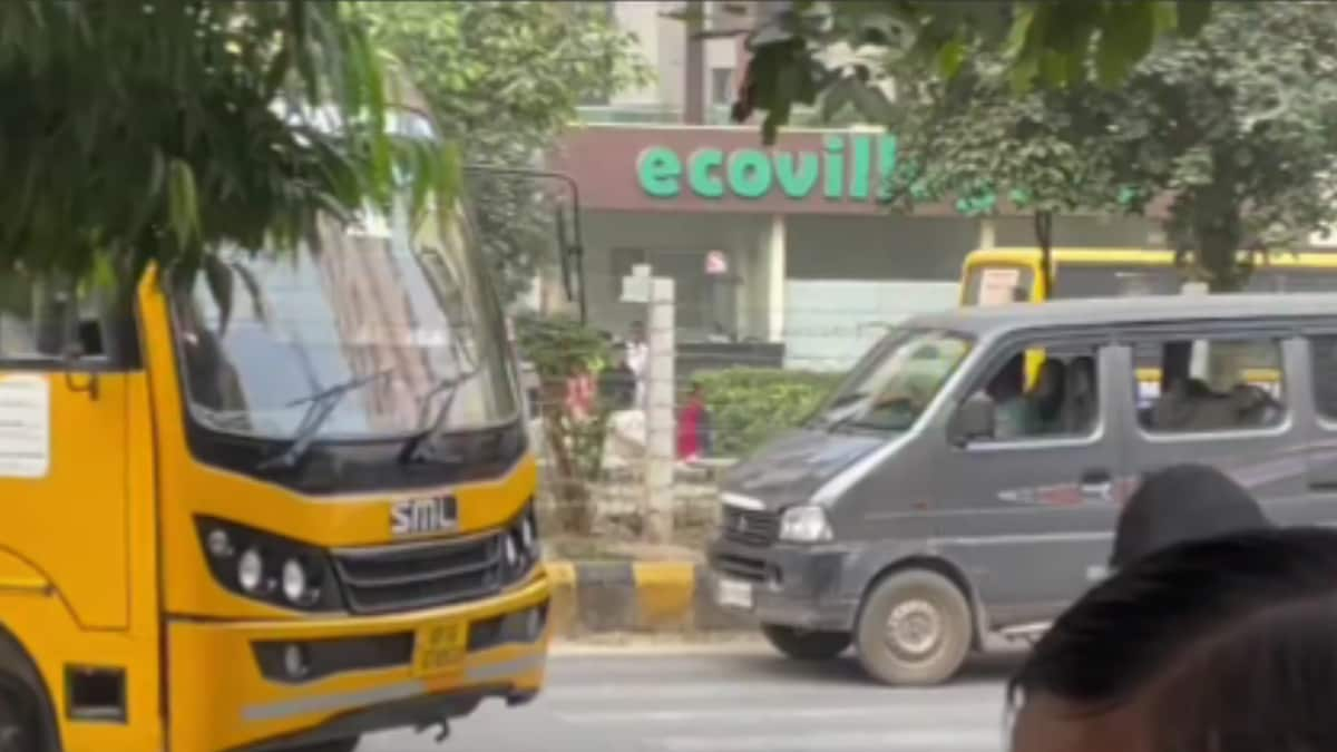 Video of Noida School Bus Driving on Wrong Side Surfaces, X User Demands Action Against Driver